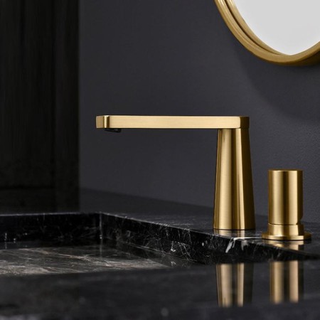 Deck Mounted Golden Brass Basin Mixer Tap Bathroom Countertop Faucet