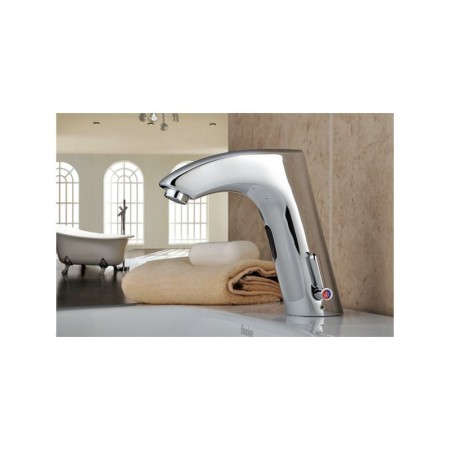 Bathroom Sink Faucet with Motion Sensor Brass Bathroom Sink Faucet with Automatic Sensor (Hot and Cold)